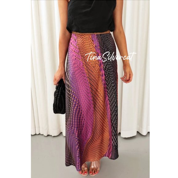 BLOGGER'S FAVE! Zara Printed Midi Skirt NWT - Picture 3 of 15